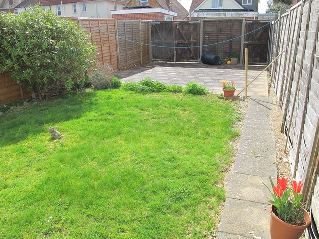  Image of 3 bedroom Terraced house for sale in Gosport Road Lee-on-the-Solent PO13 at Gosport Road  Lee-On-The-Solent, PO13 9EJ
