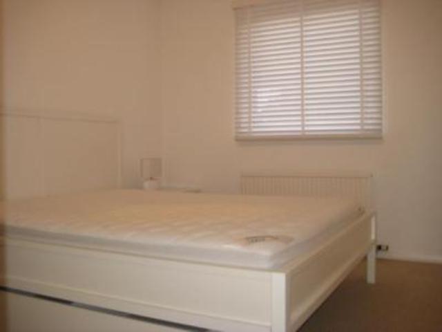  Image of 2 bedroom Flat to rent in Great Western Road Aberdeen AB10 at Flat West End Aberdeen, AB10 6NP