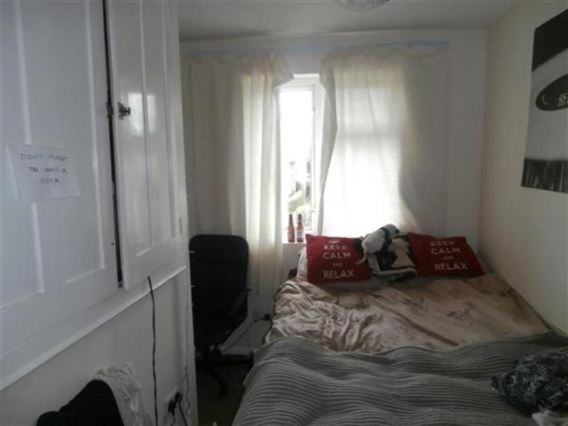  Image of 4 bedroom Semi-Detached house to rent in Harrison Road Southampton SO17 at Portswood, SO17 3TJ