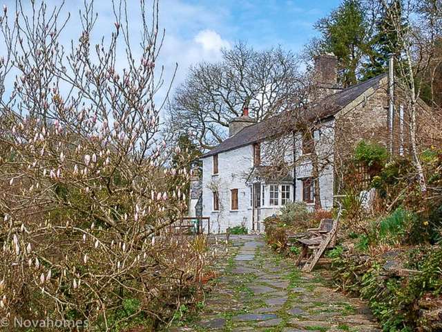  Image of 3 bedroom Detached house for sale in Callington PL17 at Harrowbarrow Callington, PL17 8BP