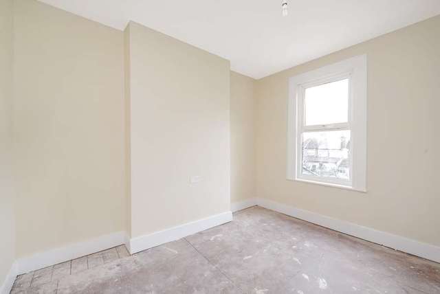  Image of 3 bedroom Detached house for sale in Hillcrest Road London E17 at Hillcrest Road Walthamstow London, E17 4AP
