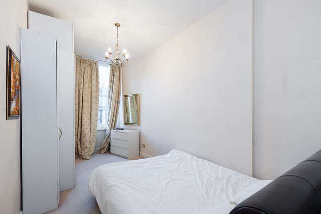  Image of 3 bedroom Apartment to rent in Lancaster Gate London W2 at Lancaster Gate Lancaster Gate London, W2 3NA