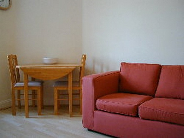  Image of 2 bedroom Flat to rent in Lauriston Street Edinburgh EH3 at Tollcross Edinburgh Edinburgh, EH3 9DQ