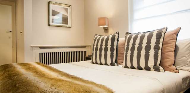  Image of 1 bedroom Apartment to rent in Lees Place London W1K at Lees Place Mayfair London, W1K 6LL