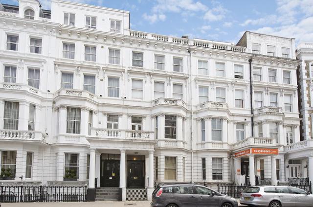  Image of 2 bedroom Flat to rent in Lexham Gardens London W8 at Lexham Gardens  London, W8 5JE