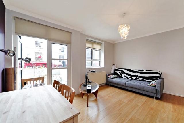  Image of 1 bedroom Property to rent in Westbourne Grove London W11 at Longlands Court  Portobello Court, W11 2QG
