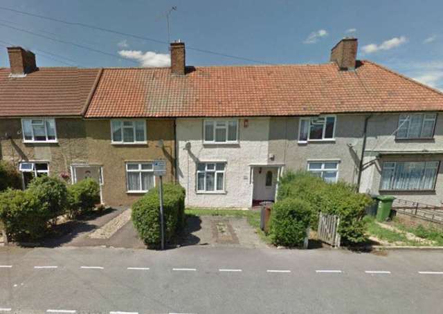  Image of 3 bedroom Semi-Detached house to rent in Lymington Road Dagenham RM8 at Lymington Road Barking & Dagenham Dagenham, RM8 1RT