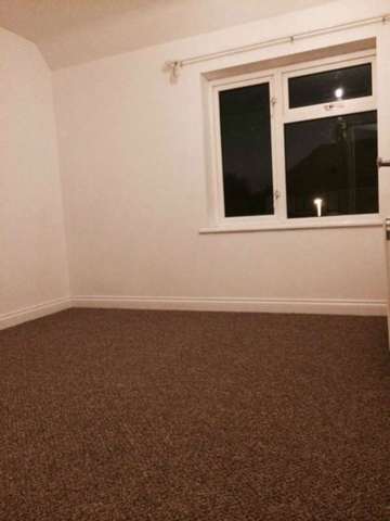  Image of 3 bedroom Semi-Detached house to rent in Lymington Road Dagenham RM8 at Lymington Road Barking & Dagenham Dagenham, RM8 1RT