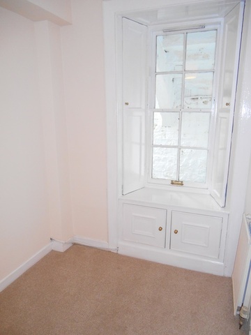  Image of 3 bedroom Flat to rent in Lynedoch Place Edinburgh EH3 at West End Edinburgh Edinburgh, EH3 7PX