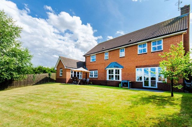  Image of 4 bedroom Detached house for sale in Meadow Way Desford Leicester LE9 at Meadow Way Desford Desford, LE9 9QG