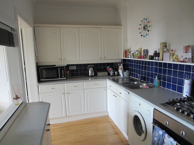  Image of 1 bedroom Flat to rent in Meadowbank Crescent Edinburgh EH8 at Meadowbank Edinburgh Edinburgh, EH8 7AH
