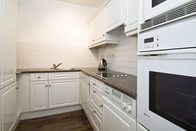  Image of 1 bedroom Property to rent in Palace Court London W2 at Palace Court  London, W2 4HU