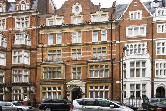  Image of 1 bedroom Property to rent in Palace Court London W2 at Palace Court  London, W2 4HU