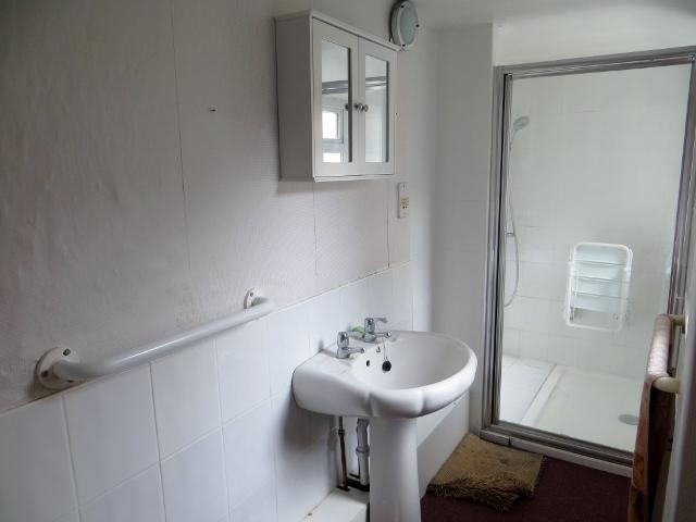  Image of 2 bedroom Terraced house for sale in Perth Street West Hull HU5 at Chanterlands Avenue  Hull, HU5 3UB