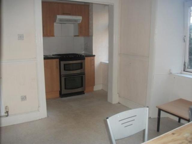  Image of 2 bedroom Flat to rent in Preston Street Glasgow G42 at Govanhill Glasgow Glasgow, G42 7PR