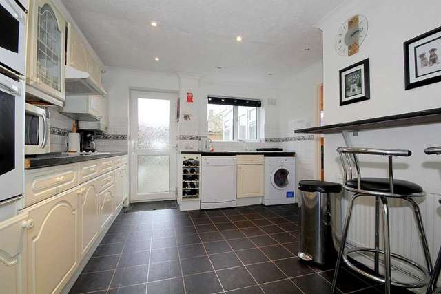  Image of 3 bedroom Detached house for sale in Pudding Lane Hemel Hempstead HP1 at Pudding Lane Gadebridge Hemel Hempstead, HP1 3JS