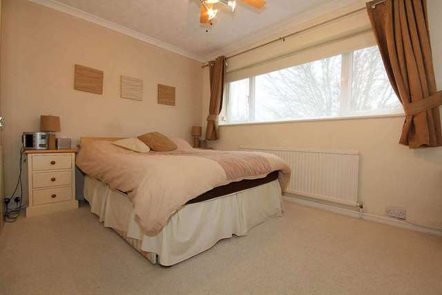  Image of 3 bedroom Detached house for sale in Pudding Lane Hemel Hempstead HP1 at Pudding Lane Gadebridge Hemel Hempstead, HP1 3JS