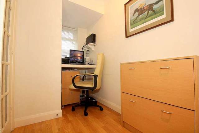  Image of 3 bedroom Detached house for sale in Pudding Lane Hemel Hempstead HP1 at Pudding Lane Gadebridge Hemel Hempstead, HP1 3JS