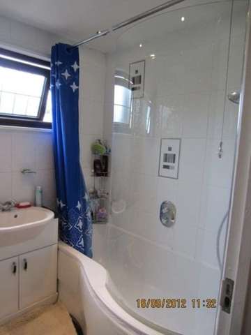  Image of 3 bedroom End of Terrace to rent in Rainham Road North Dagenham RM10 at Rainham Road North  Dagenham, RM10 7EH