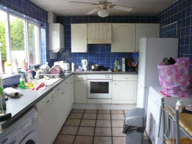  Image of 3 bedroom Terraced house to rent in Shirley Gardens Barking IG11 at Shirley Gardens  Barking, IG11 9XA