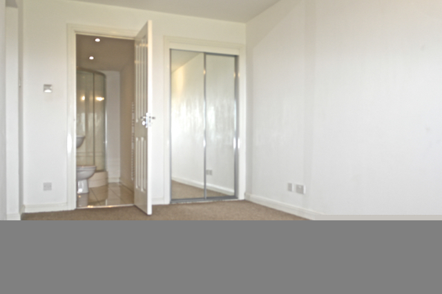  Image of 3 bedroom Flat to rent in South Victoria Dock Road Dundee DD1 at City Centre Dundee Dundee, DD1 3BF