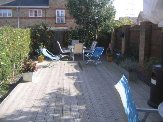  Image of 3 bedroom Town House to rent in Stern Close Barking IG11 at Stern Close Barking Essex, IG11 0XW