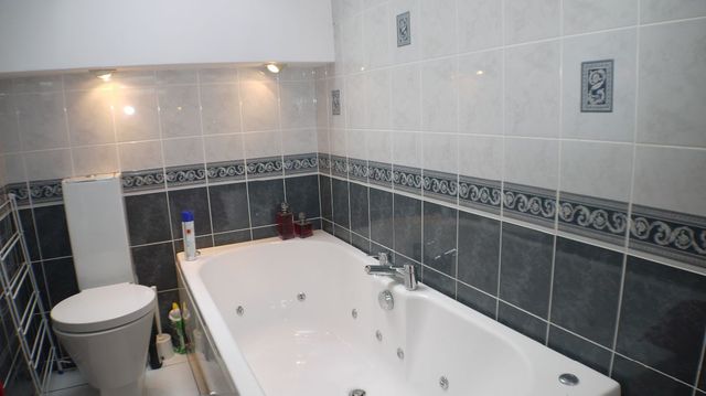  Image of 4 bedroom Terraced house for sale in Velsheda Court Hythe Southampton SO45 at Velsheda Court  Hythe Marina, SO45 6DW
