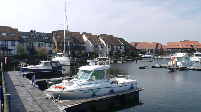  Image of 4 bedroom Terraced house for sale in Velsheda Court Hythe Southampton SO45 at Velsheda Court  Hythe Marina, SO45 6DW