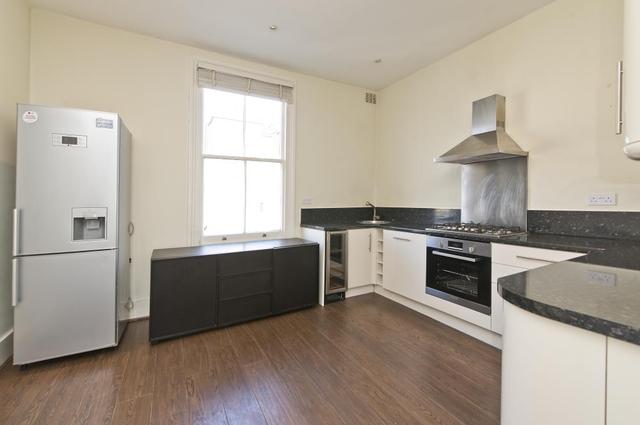  Image of 4 bedroom Flat to rent in Vicarage Gate London W8 at Vicarage Gate  London, W8 4HH