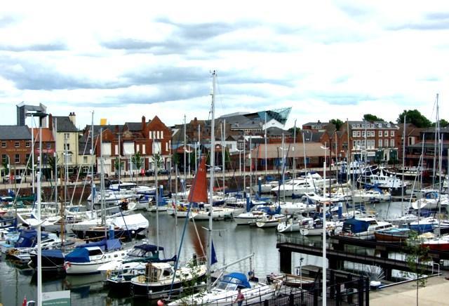  Image of 1 bedroom Apartment to rent in Kingston Street Hull HU1 at Hull Marina  Hull, HU1 2DZ