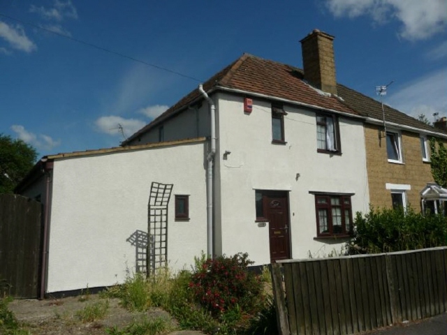  Image of 3 bedroom Detached house to rent in Waterhouse Lane Southampton SO15 at Freemantle Southampton Southampton, SO15 8RE