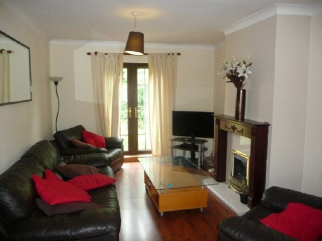  Image of 3 bedroom Detached house to rent in Waterhouse Lane Southampton SO15 at Freemantle Southampton Southampton, SO15 8RE