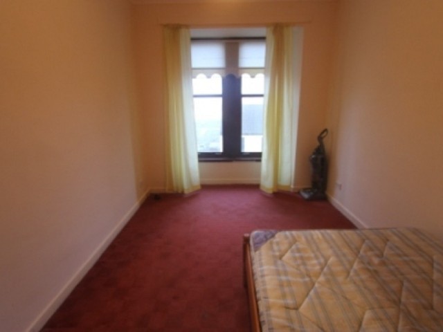  Image of 1 bedroom Flat to rent in Westmuir Street Glasgow G31 at Parkhead Glasgow Glasgow, G31 5BJ
