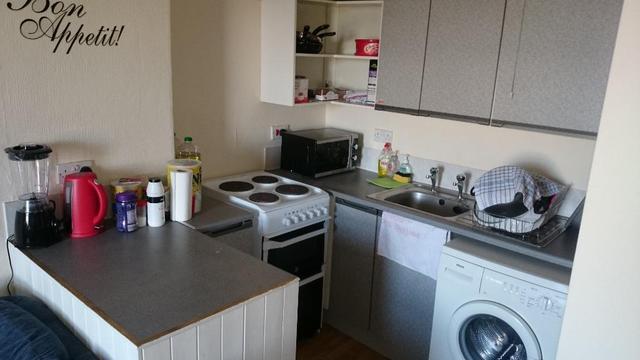  Image of 1 bedroom Flat to rent in Wheatfield Place Edinburgh EH11 at Edinburgh, EH11 2PE