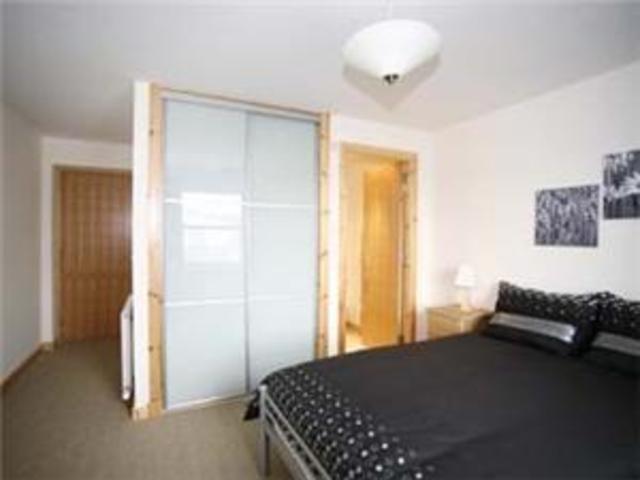  Image of 2 bedroom Flat to rent in Willowbank Road Aberdeen AB11 at City Centre Aberdeen Aberdeen, AB11 6XL