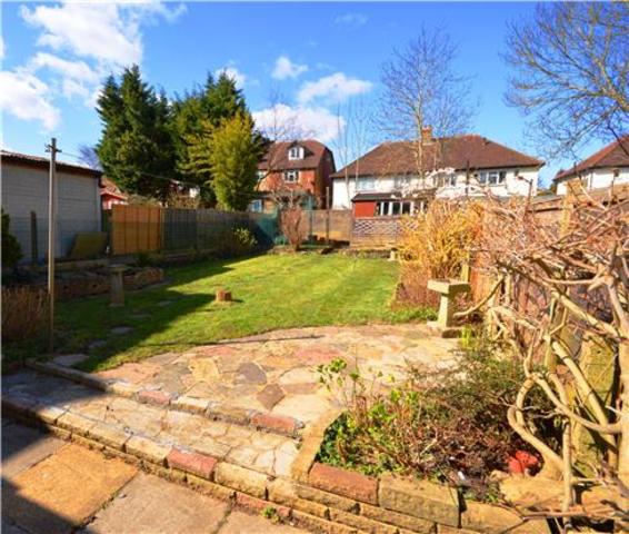  Image of 3 bedroom Semi-Detached house to rent in Windborough Road Carshalton SM5 at Surrey, SM5 4QJ