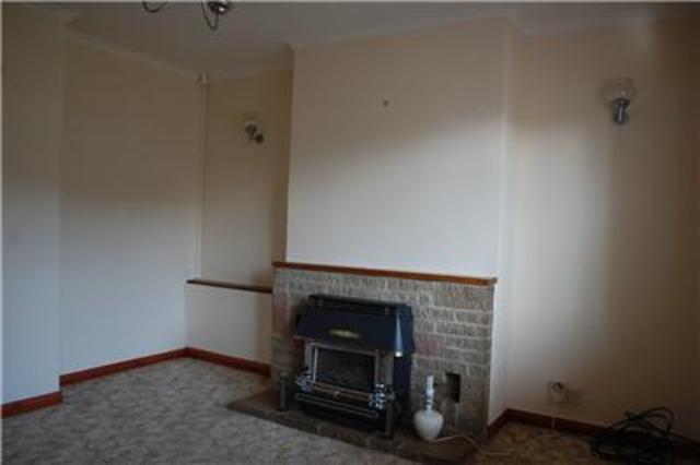  Image of 3 bedroom Semi-Detached house to rent in Windborough Road Carshalton SM5 at Surrey, SM5 4QJ