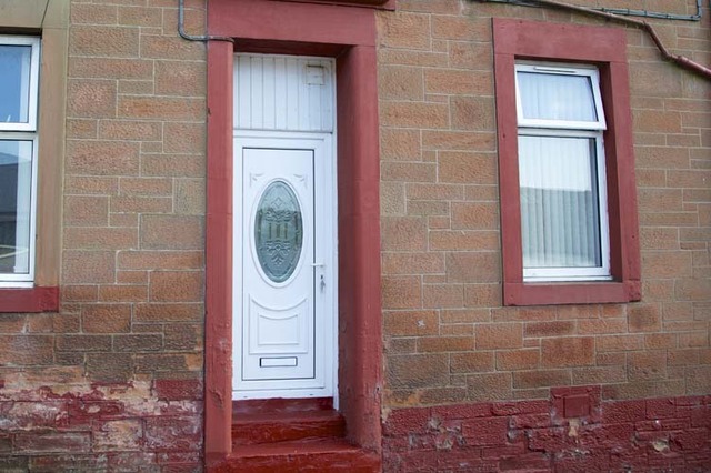  Image of 1 bedroom Flat to rent in Bridge Street Lockerbie DG11 at Lockerbie Dumfries and Galloway Dumfries and Galloway, DG11 2HR