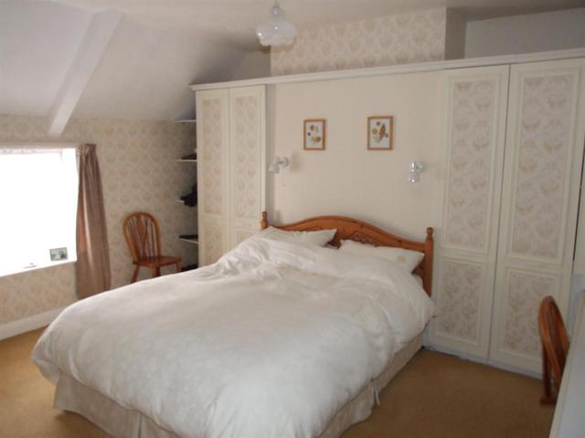  Image of 5 bedroom Cottage for sale in Bridlington Street Hunmanby Filey YO14 at Hunmanby  Hunmanby, YO14 0LW