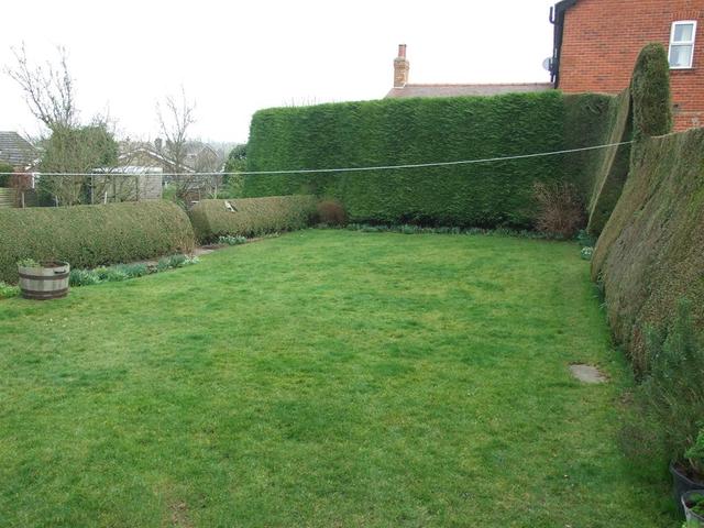  Image of 5 bedroom Cottage for sale in Bridlington Street Hunmanby Filey YO14 at Hunmanby  Hunmanby, YO14 0LW
