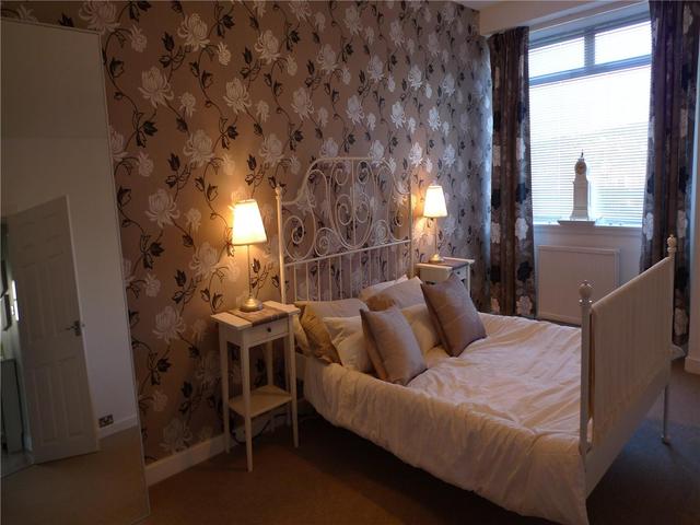  Image of 2 bedroom Flat to rent in Broomfield Crescent Edinburgh EH12 at Carrick Knowe Edinburgh Edinburgh, EH12 7LU
