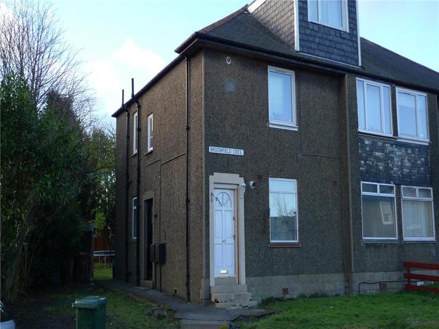  Image of 2 bedroom Flat to rent in Broomfield Crescent Edinburgh EH12 at Carrick Knowe Edinburgh Edinburgh, EH12 7LU