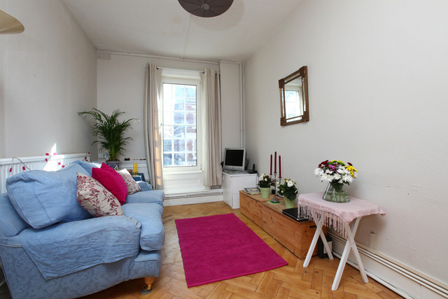  Image of 2 bedroom Apartment for sale in Herne Hill London SE24 at Herne Hill  Herne Hill, SE24 9QJ