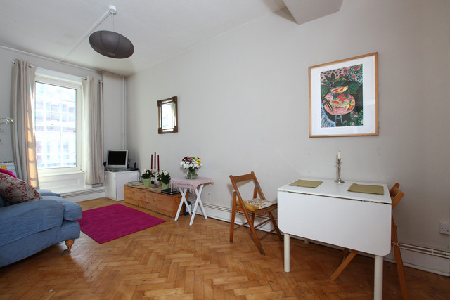  Image of 2 bedroom Apartment for sale in Herne Hill London SE24 at Herne Hill  Herne Hill, SE24 9QJ