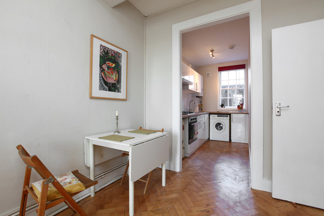  Image of 2 bedroom Apartment for sale in Herne Hill London SE24 at Herne Hill  Herne Hill, SE24 9QJ
