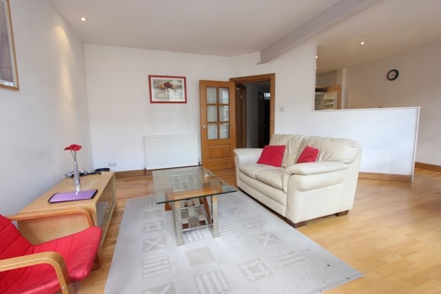  Image of 1 bedroom Flat to rent in High Street Edinburgh EH1 at Old Town Edinburgh Edinburgh, EH1 1PZ