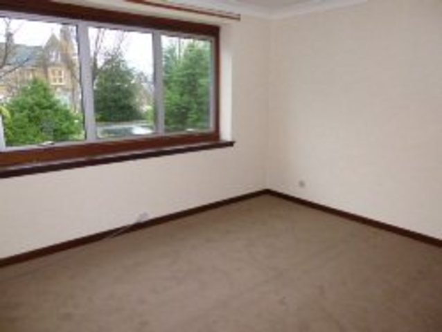  Image of 3 bedroom Flat to rent in South Oswald Road Edinburgh EH9 at Grange Edinburgh Edinburgh, EH9 2HQ