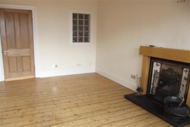  Image of 2 bedroom Flat to rent in White Street Glasgow G11 at Partick Glasgow Glasgow, G11 5EB