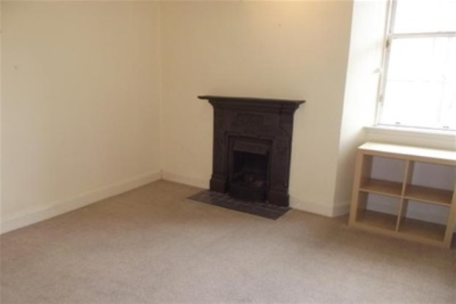  Image of 2 bedroom Flat to rent in White Street Glasgow G11 at Partick Glasgow Glasgow, G11 5EB