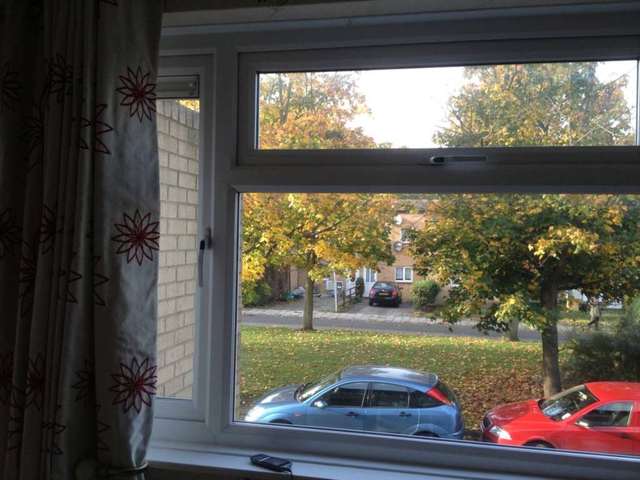  Image of 1 bedroom Flat to rent in Bramble Avenue Conniburrow Milton Keynes MK14 at Bramble Avenue Conniburrow Milton Keynes, MK14 7AN